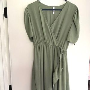 Women’s sea green dress size medium